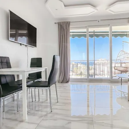 Seaview Retreat Close To The And Port By Rems Apartment